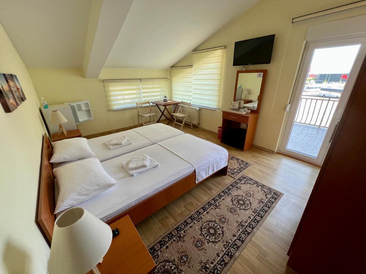 Rooms Salvia Плоче Екстер'єр фото