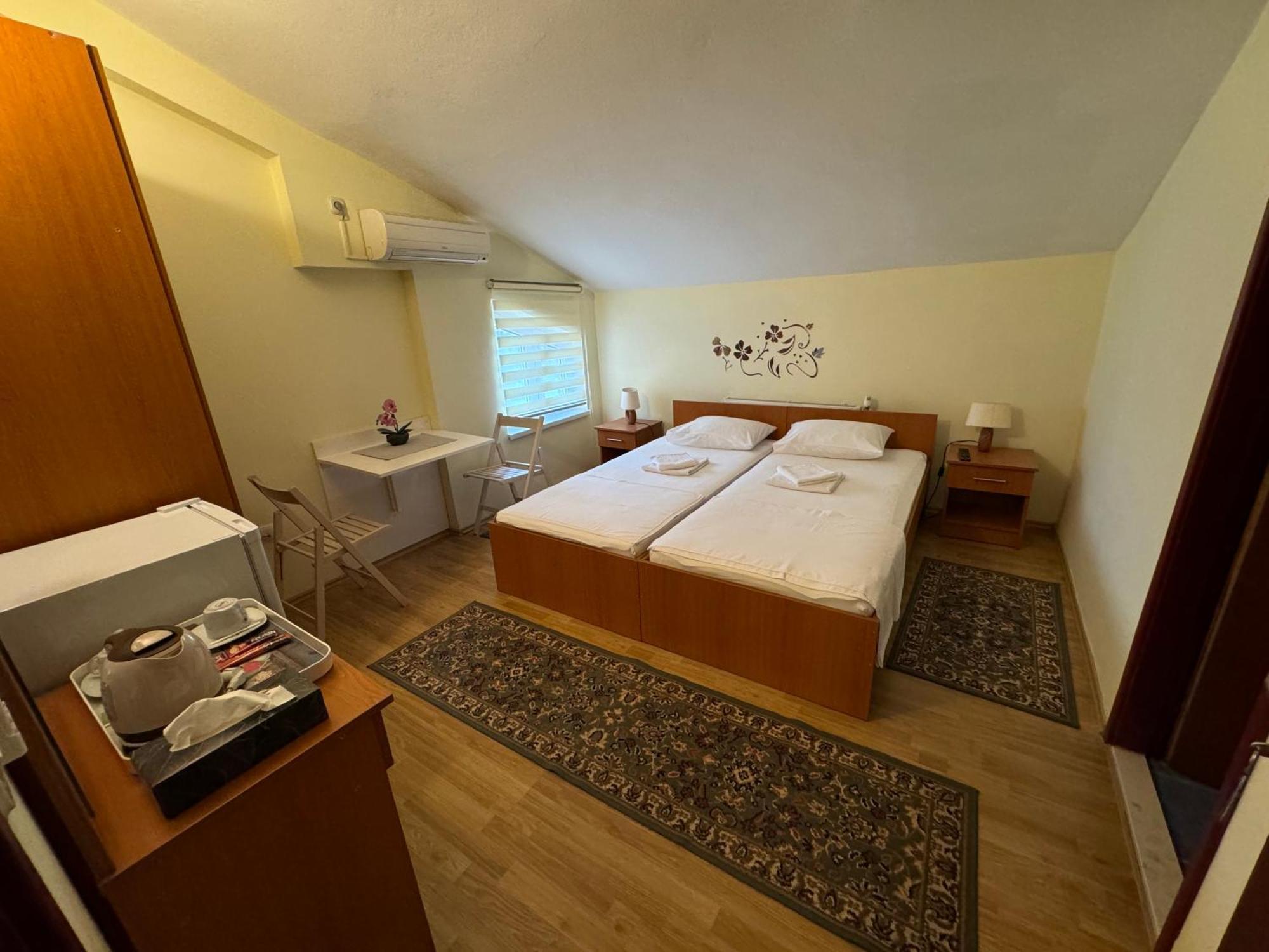 Rooms Salvia Плоче Екстер'єр фото